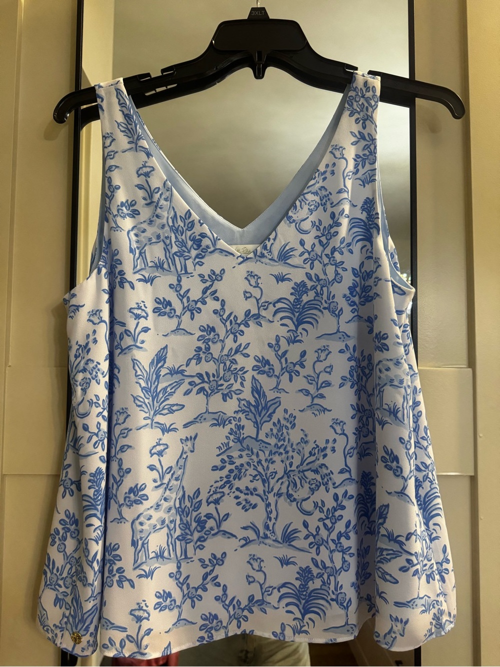 Lilly Pulitzer Blue & White V-Neck Toile Print Tank